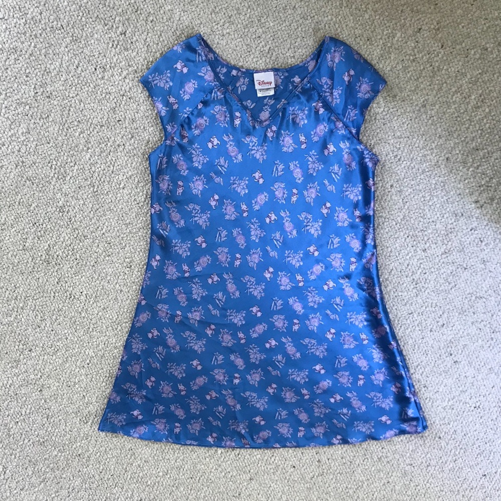 Disney Size M nightgown